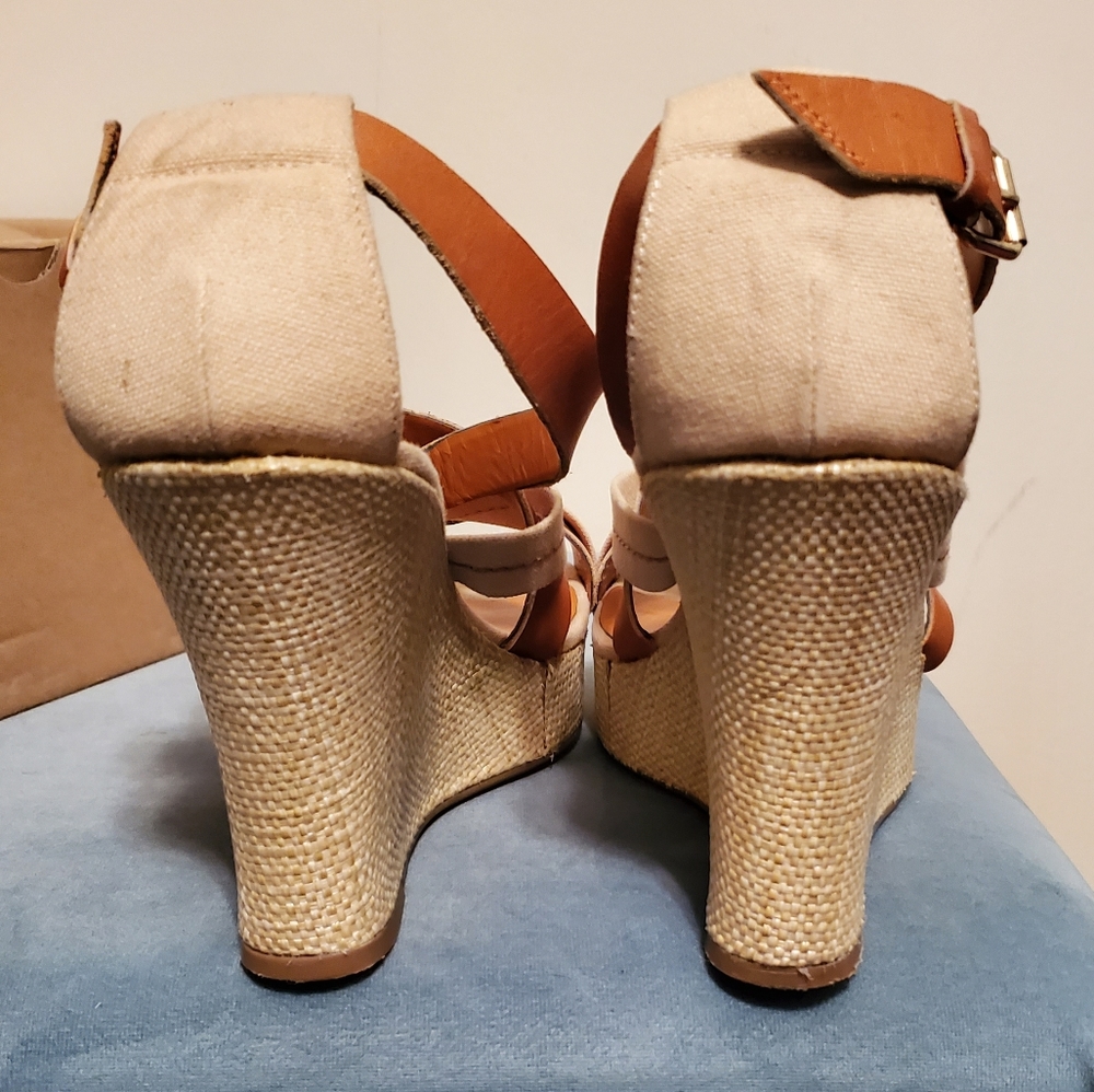 Wedge Sandals - Picture 3 of 4